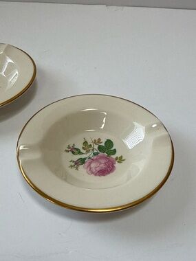 Wedgwood rose ashtray lot 2 vintage